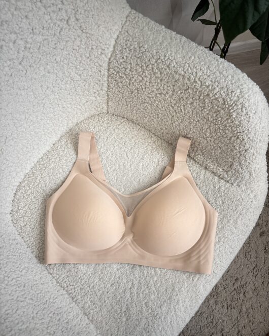 Бюст без кісточок 9898